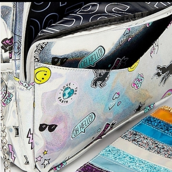 Justice Backpack - Picture 3 of 8